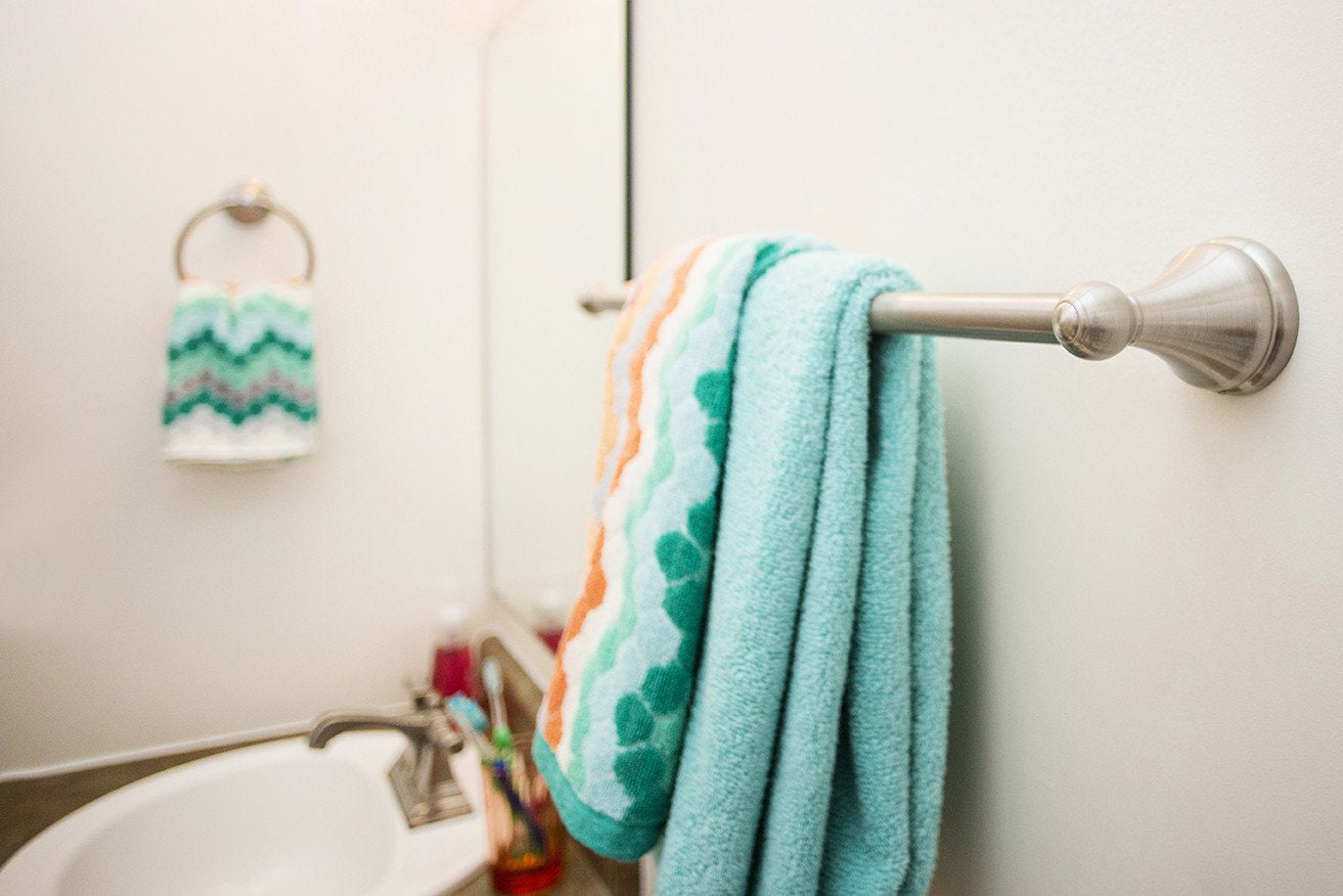 Towel Bar in Satin Nickel